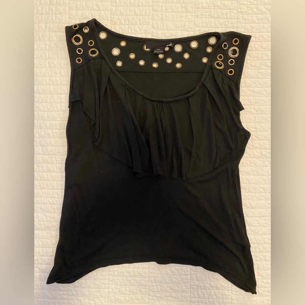 Cute, sexy XXI: jersey with ruffle and rivets. Preowned very good condition.